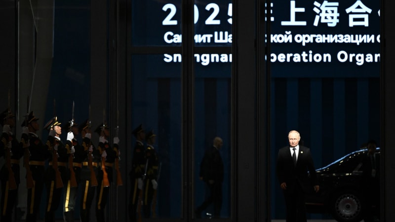 Zavedeme nový světový řád, zní ze summitu Číny, Ruska a Indie. Počítají s Putinovým vítězstvím