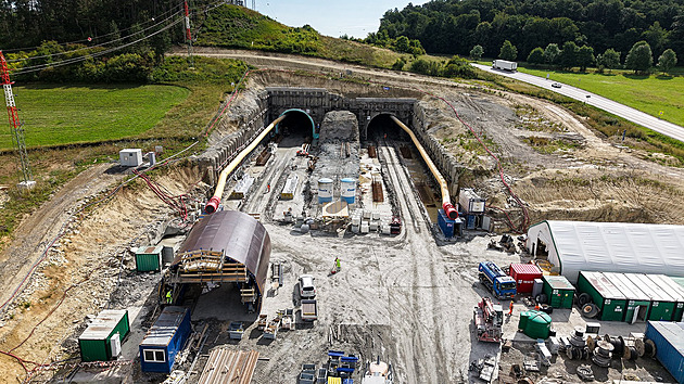 Napojení na dálnici za tunelem Homole nebude, řidiči si musejí pár měsíců počkat