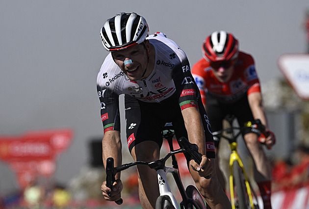 Tým UAE má na Vueltě rekord 21. století. Ale co je to proti počinu z roku 1977