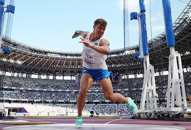 Stráský si v desetiboji na MS polepšil a je osmý, Kopecký selhal v tyči