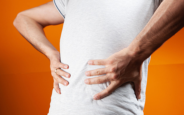 Bolela mě hlava a zvracel jsem. Lékaři zjistili, že mi selhávají ledviny