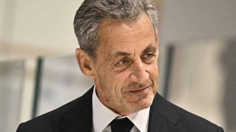 Exprezident Sarkozy stál za zločineckým spiknutím. Pobíral peníze z Libye, rozhodl soud