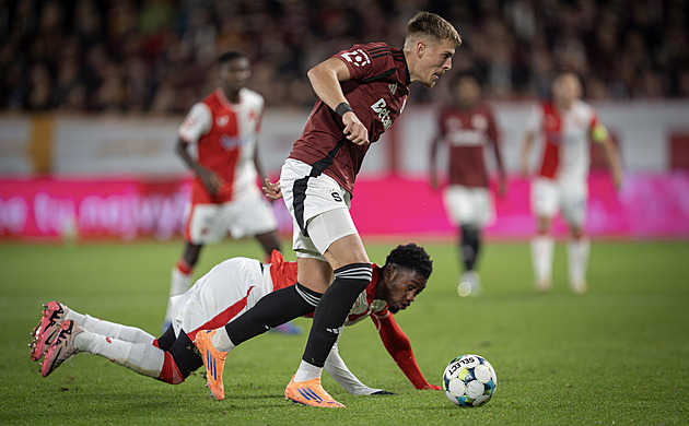 Slavia si stěžuje na sudí v derby: Nevíme, proč nezasáhl VAR. Chceme slyšet záznam