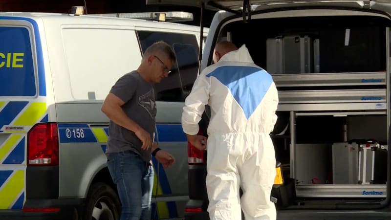 Smrt dítěte v Kolíně: Podezřelou je zřejmě matka. „Co se jí asi honilo hlavou,“ říká sousedka