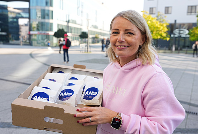 Moravskoslezští poslanci řeší více funkcí. Jednoho překvapil primát nejstaršího