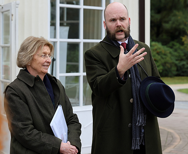 Odhalila tajemný původ symbolu Františkových lázní, říká historik o známé rodačce