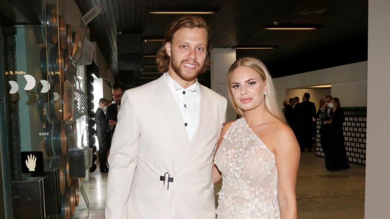 Radostná zpráva hokejisty Pastrňáka. S manželkou Rebeccou čekají další dítě