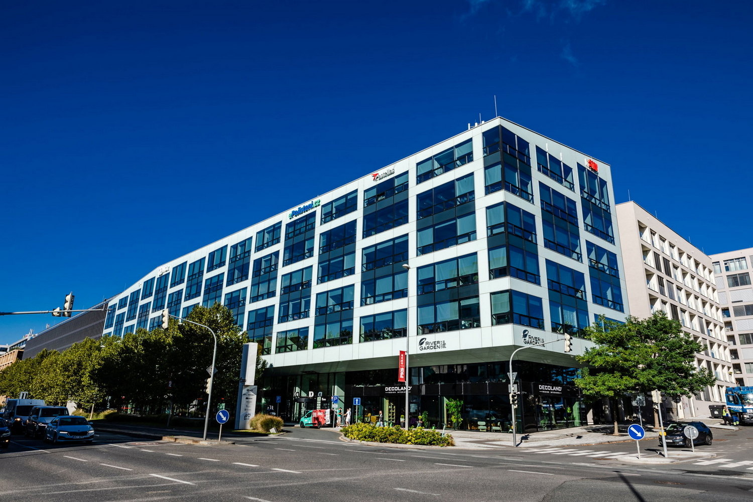 Interaktivní mapa Rohanského nábřeží: Najděte všechny firmy na rohanskenabrezi.cz