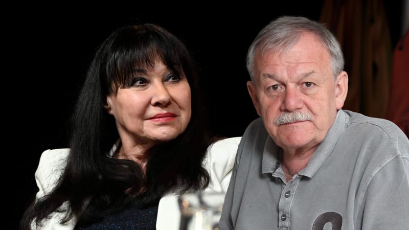 Šíp zavzpomínal na natáčení Vrchní, prchni! Dvořil se Patrasové a lákal ji do garsonky