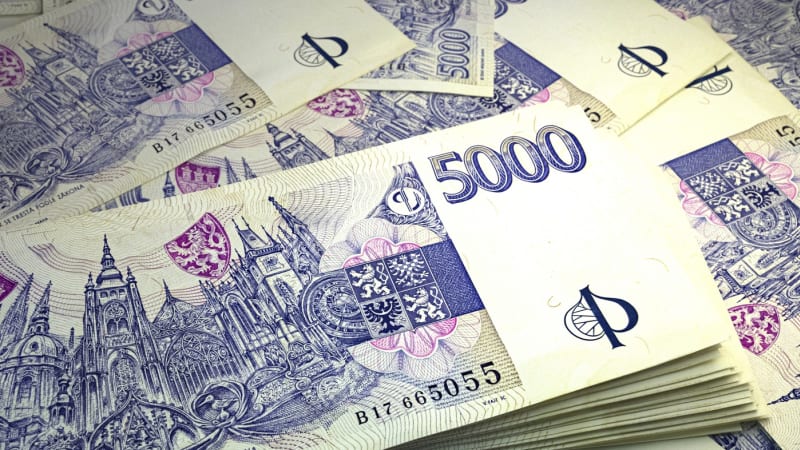 Magická hranice padla: Češi si vydělají v průměru přes 50 tisíc. Podívejte se, jak si stojíte