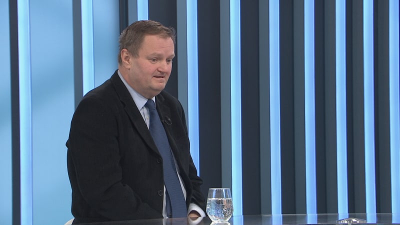 Byty zlevní snad jen morová rána, vtipkoval Bartoň. Schvalování prý trvá jako za Marie Terezie