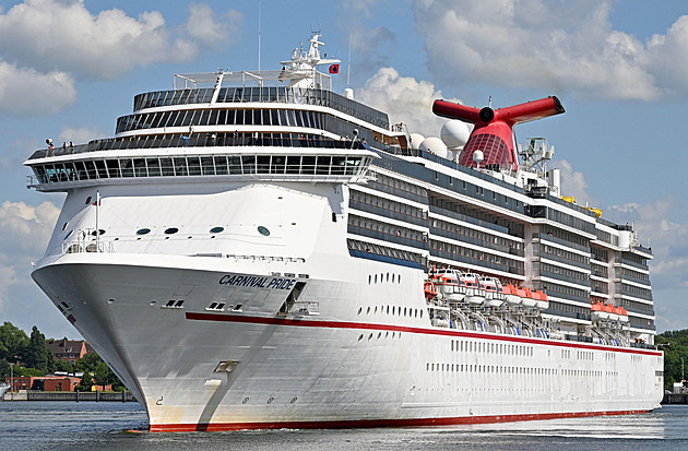 Zdražování ropy zvyšuje náklady na provoz výletních lodí, zákazníci si připlatí