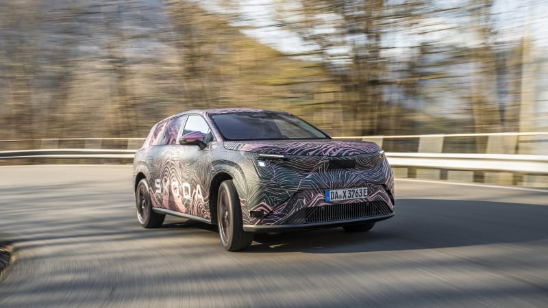 Nový Karoq, hybridy a elektrická vlajková loď Peaq. Nahlédli jsme do budoucnosti Škody