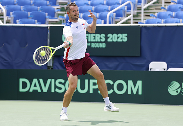 Pavlásek s Riklem si při společné premiéře zahrají v Bukurešti o titul