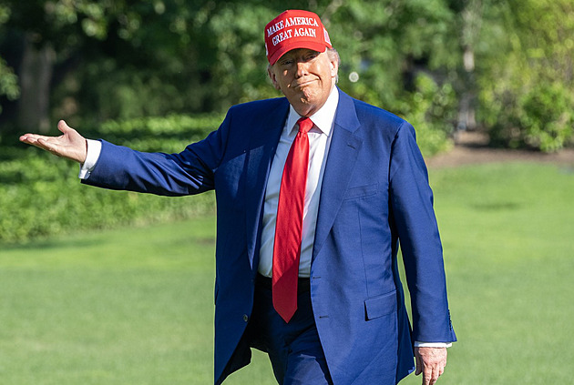 Památník bitvy, co nebyla. Postavil ho Donald Trump. Na golfovém hřišti