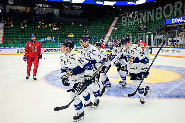 ONLINE: Česko - Finsko 1:2. Hokejisté se drží na dostřel, Päivärintův gól neplatí