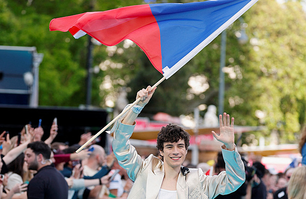 Postoupí Daniel Žižka do finále Eurovize? Večer vystoupí s písní Crossroads