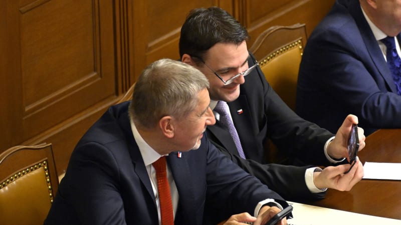 Další pekelný den ve Sněmovně: Poslanci se střetnou kvůli Babišovi, Agrofertu i stavební novele