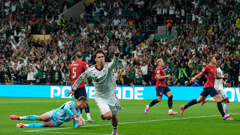 MS ve fotbale ON-LINE: Češi podlehli Mexiku 0:3. Ve skupině skončili poslední a jedou domů
