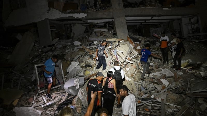 OBRAZEM: Totální devastace. Zemětřesení zbořilo vstupní bránu do Venezuely
