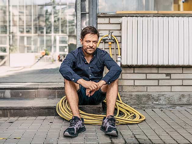 Připadal jsem si jako král, ale neřesti měly limit, vzpomíná Mádl na herecké začátky