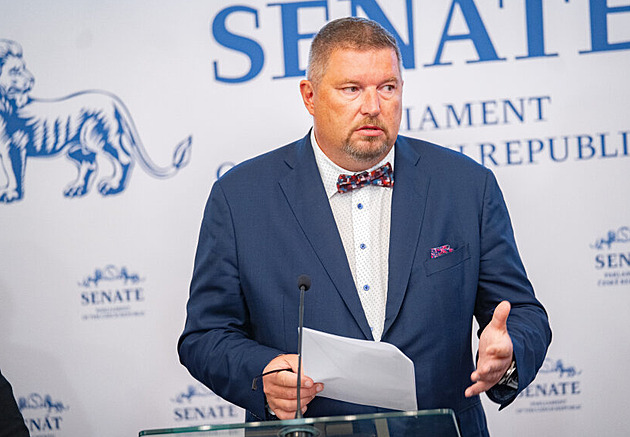 Stavební zákon skončí u Ústavního soudu. Staví výš zájmy developerů, vadí opozici