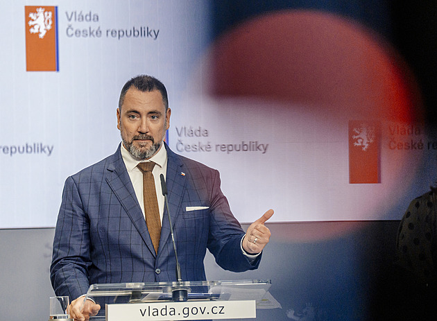 Šumavu už tři roky otravují toxické látky po armádě. Je to yperit, prozradil Turek