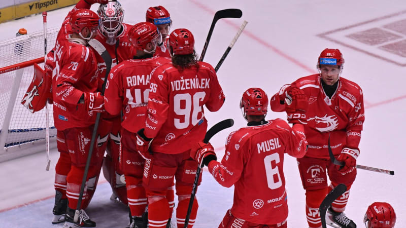 Třinečtí Oceláři vytvořili nový rekord extraligy. Roznesli Olomouc a slaví osmou výhru v řadě