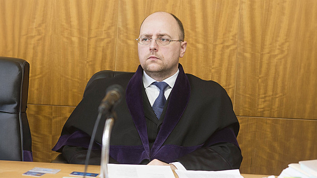 Soudce z Uherského Hradiště má za průtahy snížený plat, není to poprvé
