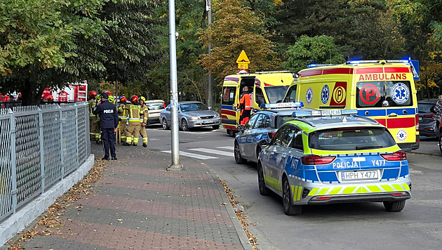 V Polsku po útocích na školách zadrželi přes deset lidí, teenageři hrozili smrtí