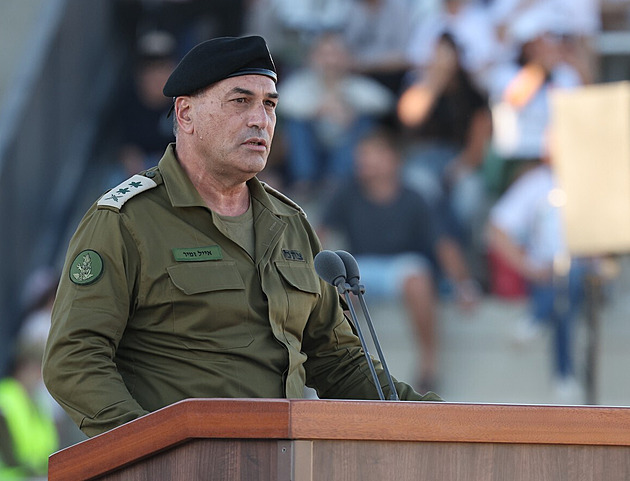 Izrael se obává, že Trump zvažuje údery na Írán ještě před volbami, i když tvrdí opak
