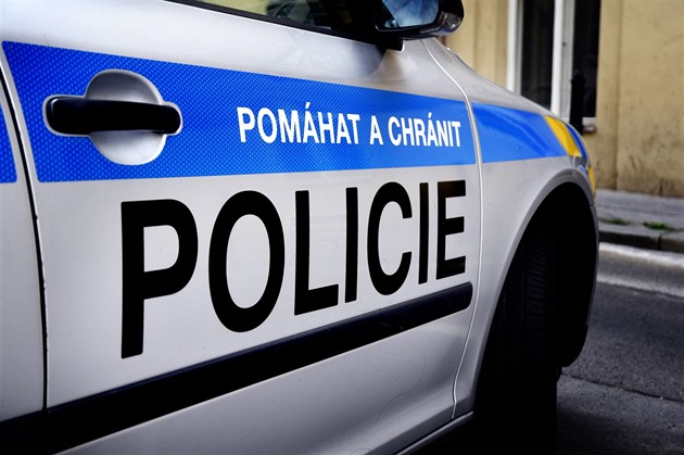 „Zklidni to dítě, nebo vás zabiju.“ Pražská policie dopadla agresora z tramvaje