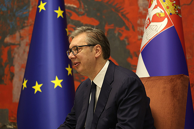 V Srbsku začaly volby. Vučić bojuje o moc, proti němu stojí studentské hnutí