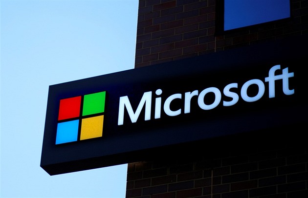 Microsoft nabídne dobrovolný odchod desetitisícům zaměstnanců. Vyplatí odstupné